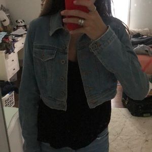 Cropped denim jacket